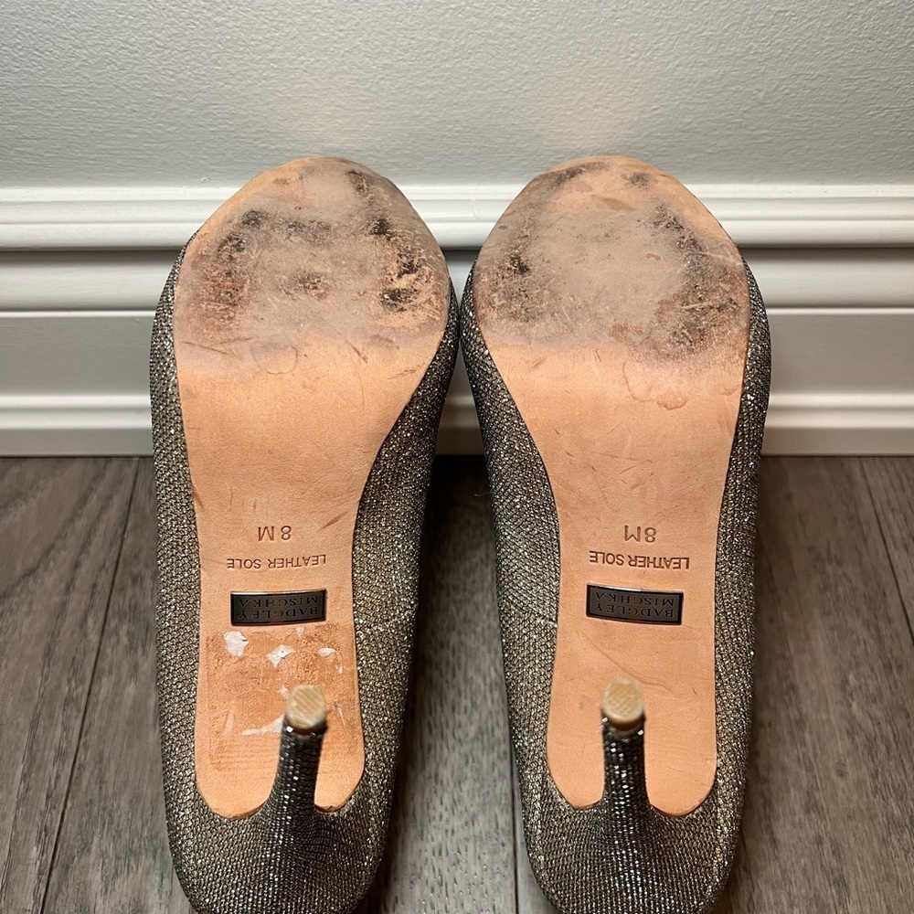 Badgley Mischka Women's Silver Peep Toe Heels - Picture 4 of 6